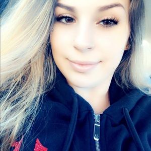 Meet your Posher, Brianna